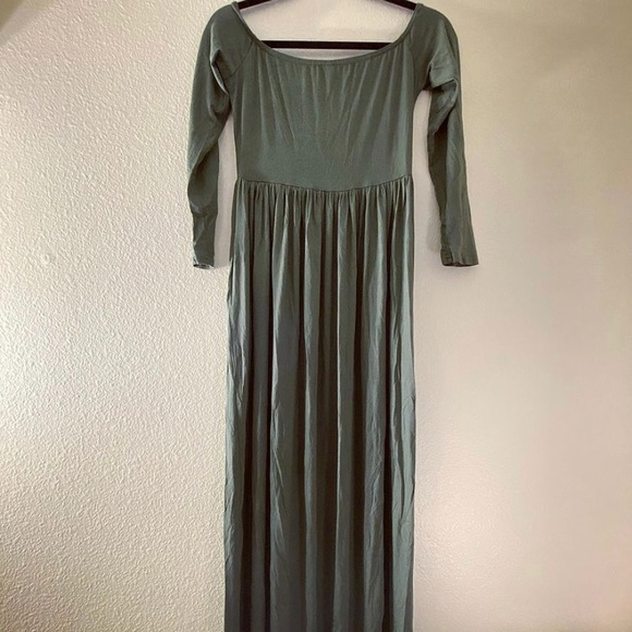Olive green off the shoulder dress - Picture 2 of 2